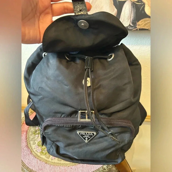 Prada backpack - Picture 5 of 16